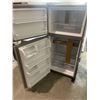 Image 6 : Whirlpool WRT318FZDM Top Freezer Refrigerator, 30 inch Width, 18.2 cu. ft. Capacity, Stainless Steel