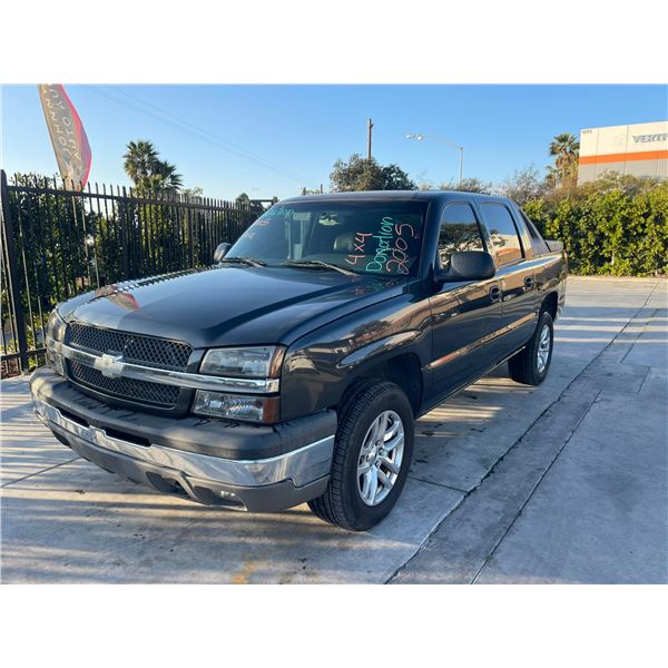 CHEV AVALANCHE 2004 T-DONATION