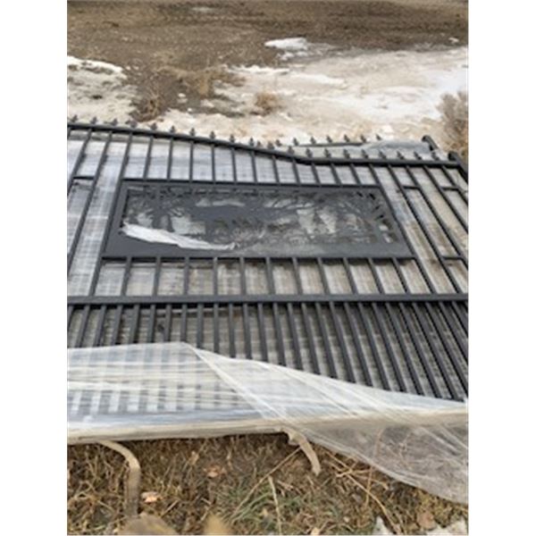 DECORITIVE DRIVE WAY GATES