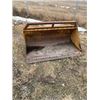 Image 3 : SMOOTH SKIDSTEER BUCKET