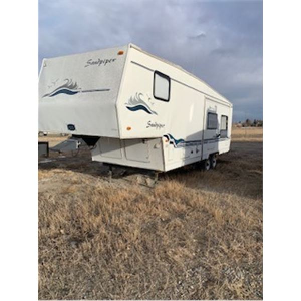 SAND PIPER 5 TH WHEEL HOLIDAY TRAILER