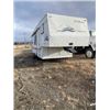 Image 2 : SAND PIPER 5 TH WHEEL HOLIDAY TRAILER