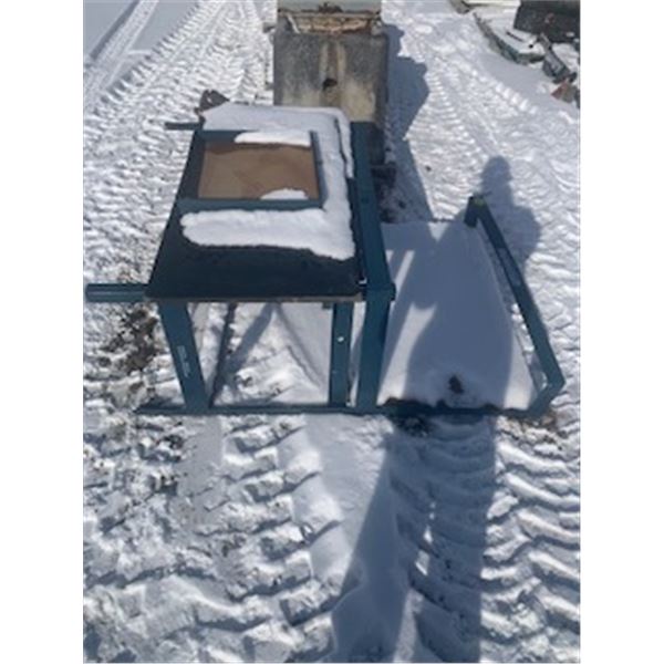 MASTER CRAFT WORK BENCH