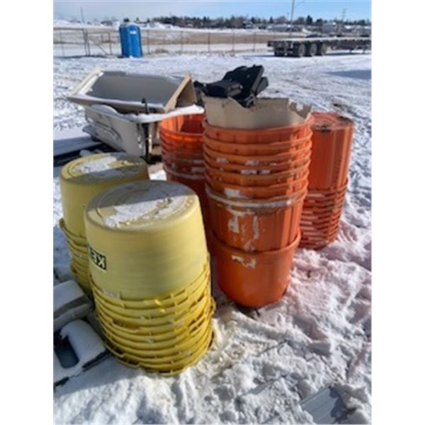 QUANTITY OF LICK TUBS