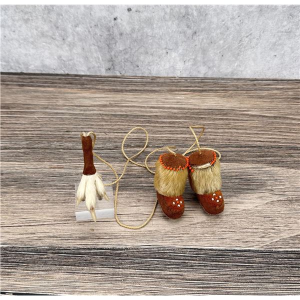 Alaskan Eskimo Inuit Hunting Bolas