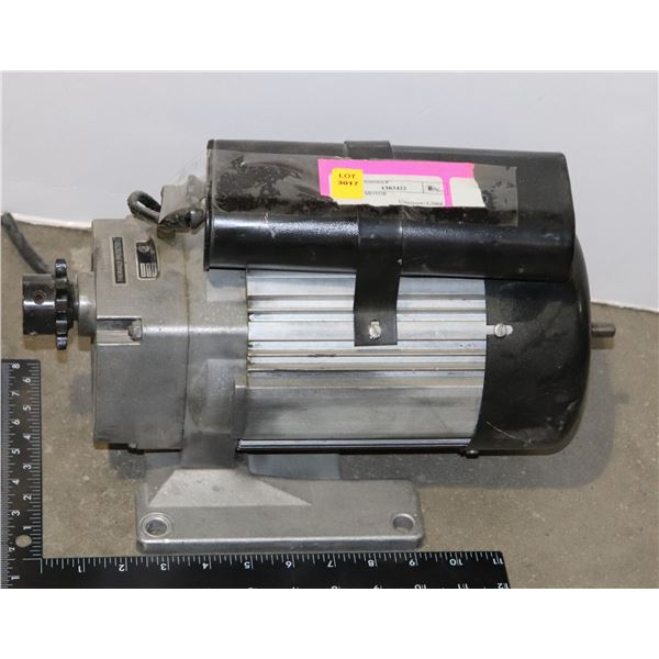 SMALL ELECTRIC MOTOR (UNTESTED)