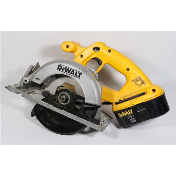 DEWALT 18V CORDLESS SAW WITH BATTERY