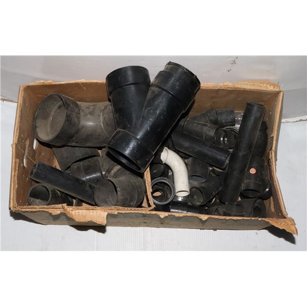 BOX OF ASSORTED PLUMBING PIECES