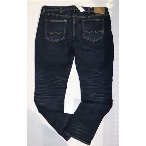 NEW WITH TAGS AMERICAN EAGLE JEANS SIZE 38X 32