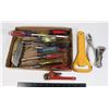 Image 1 : FLAT OF HAND TOOLS, MOSTLY SCREWDRIVERS