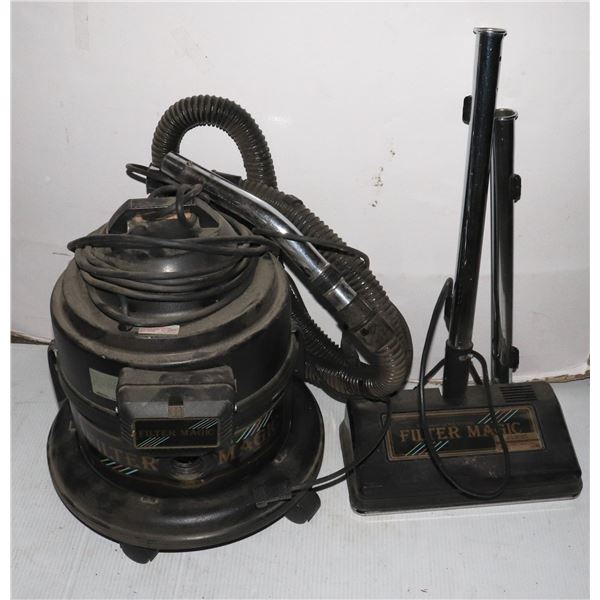 ESTATE FILTER MAGIC VACUUM WITH ATTACHMENTS