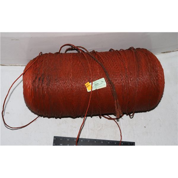 LARGE ROLL OF MASON LINE STRING. TWINE