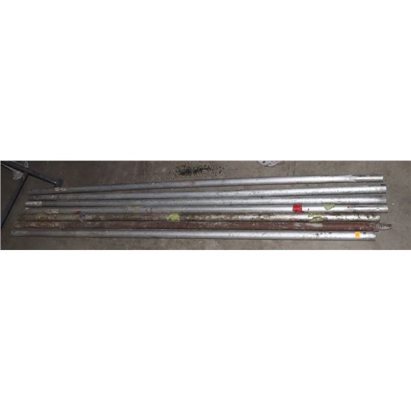 BUNDLE OF 6' LONG CONCRETE TOOLS POLES