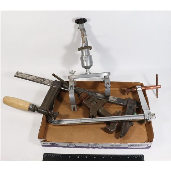 LOT OF VARIOUS CLAMPS