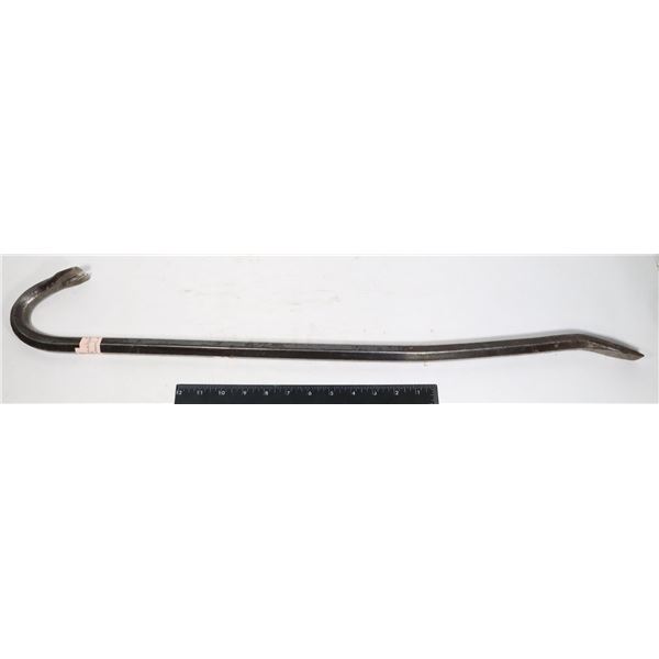 STANLEY 30" RIPPING/ DEMOLITON BAR