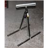 Image 1 : ROLLING TOP STAND