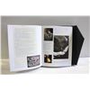 Image 1 : THE BATMAN FILES 1ST EDITION DC COMICS 2011