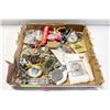 Image 1 : COLLECTABLES MEMORABILLIA