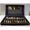 Image 1 : VINTAGE CANTEEN OF GOLD TONE FLORENTINE FLATWARE