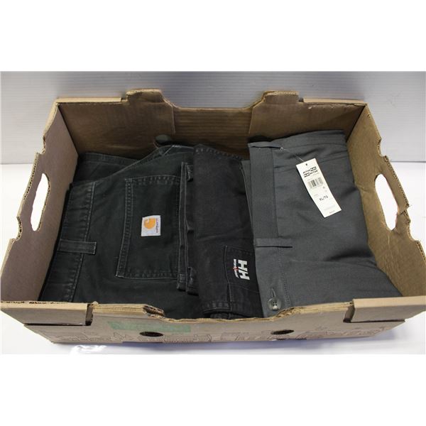 PAIR OF CARHARTT BLACK WORK PANTS (40"
