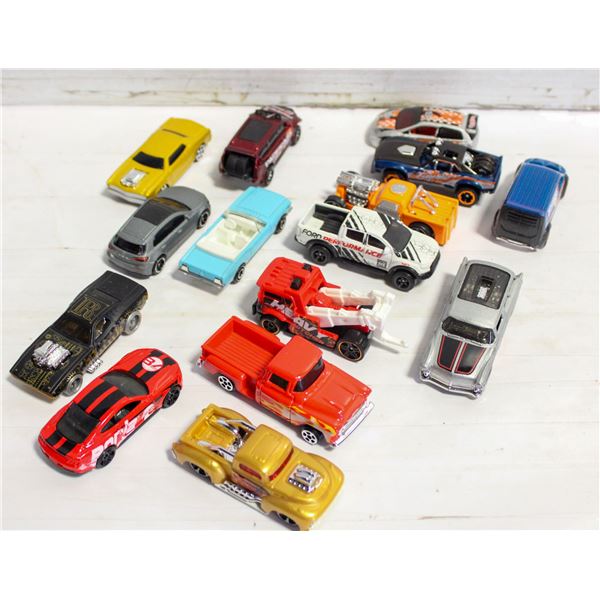 15 HOT WHEELS VEHICLES