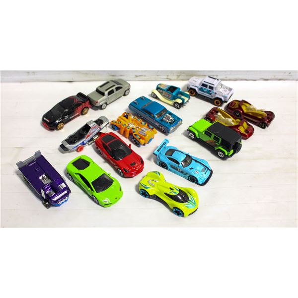15 HOT WHEELS VEHICLES
