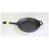 Image 1 : NEW PRE-SEASON 10" CAST IRON SKILLET / FRYING PAN