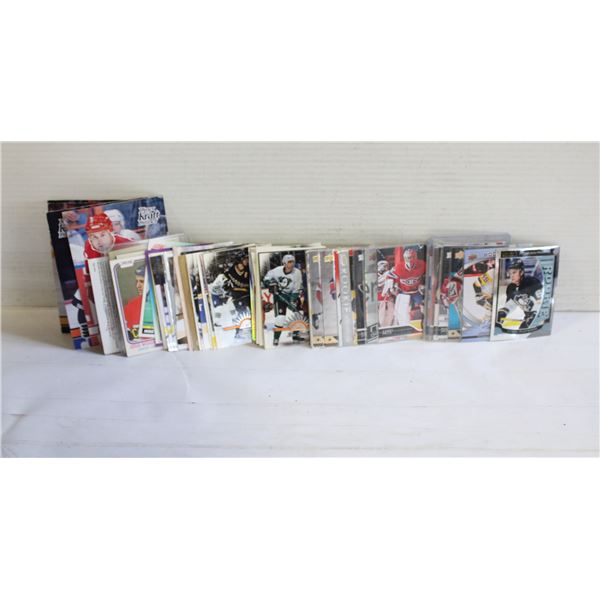 ESTATE ROOKIE & VINTAGE MIX HOCKEY CARDS