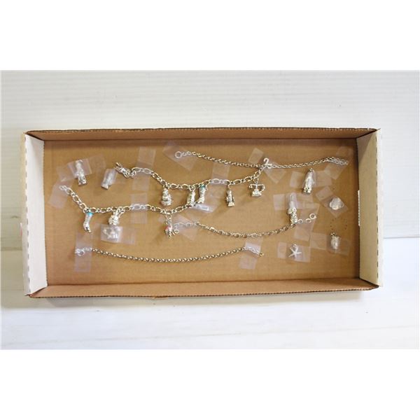 5 CHARM BRACLETS & 17 CHARMS - ESTATE