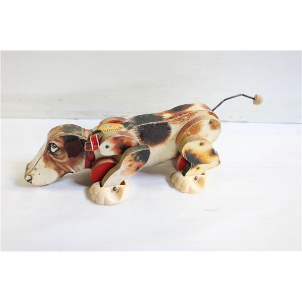 VINTAGE FISHER PRICE SNOOPY PULL DOG