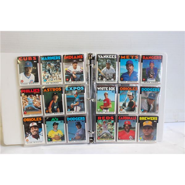 BINDER VINTAGE MLB COLLECTOR CARDS
