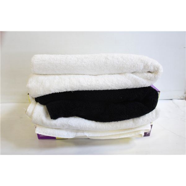 3 XLARGE & LARGE BATH TOWLES - NEW