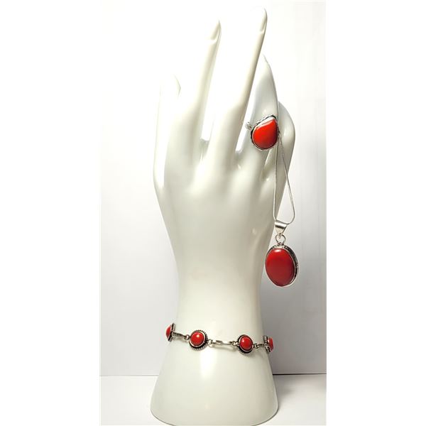 29)  SET OF NATURAL RED CORAL JEWELERY INCLUDES: