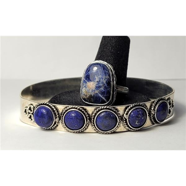 26)  SET OF SIZE 9 LAPIS LAZULI RING AND OPEN