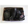 Image 1 : FLAT OF KNEE PADS AND OTHER PADS