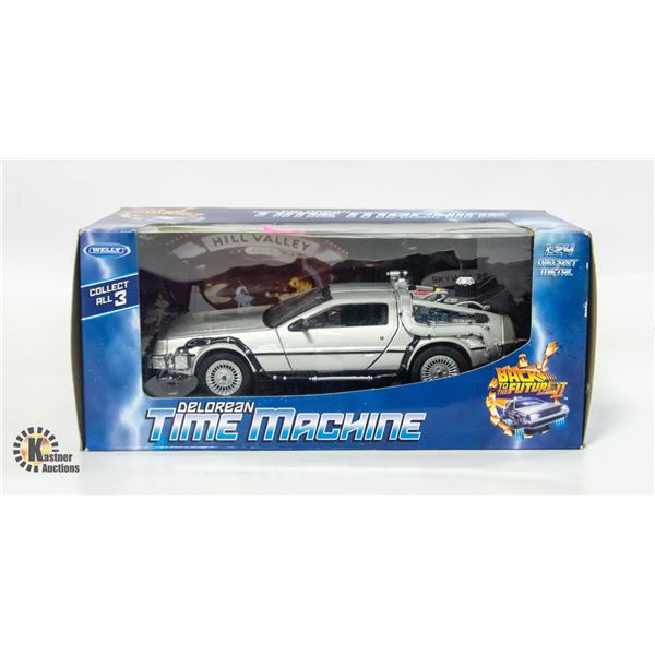 BACK TO THE FUTURE 2 DELOREAN TIME MACHINE 1/24