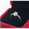 Image 2 : #2172-CUSTOM HAND SET 1.0 CT 5 X 7 MM EMERALD CUT