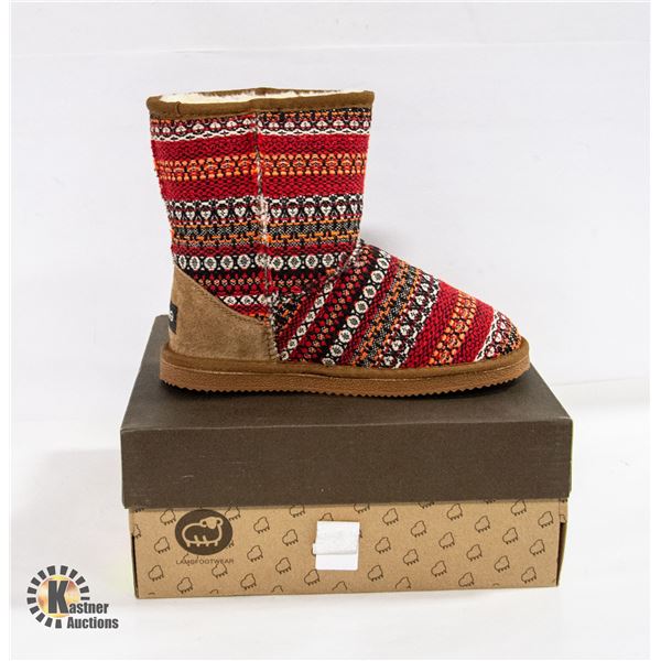 NEW LAMB BOOTS KIDS SIZE 4