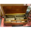 Image 2 : SOLID WOOD INLAID STORAGE CHEST