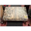 Image 1 : SOLID WOOD LEGGED FLORAL UPHOLSTERY