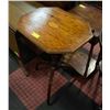 Image 1 : 19TH CENTURY WALNUT INLAID TILT TOP