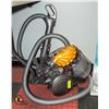 Image 1 : DYSON DC-23 VACUUM