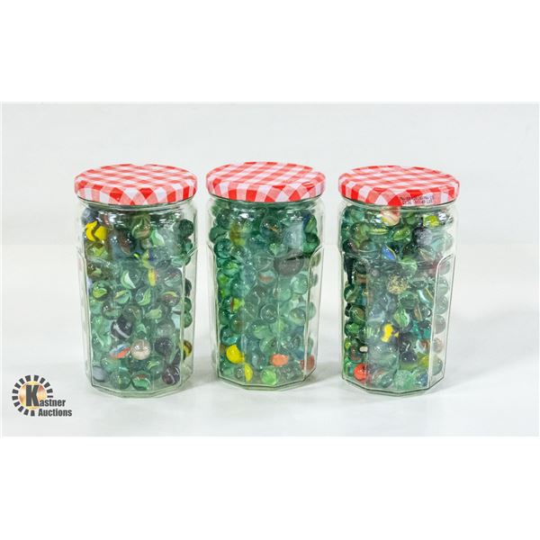 VINTAGE 3 JARS MARBLES INCLUDING