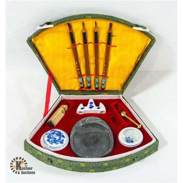 VINTAGE CHINESE IN CALLIGRAPHY