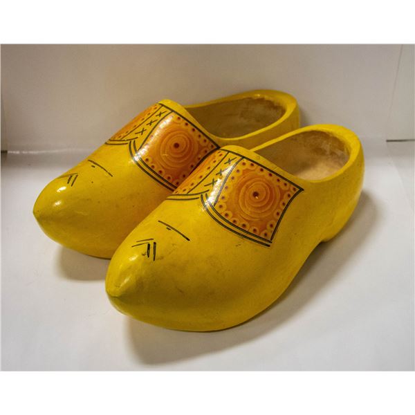 GENUINE DUTCH WOODEN SHOES TRADITIONAL