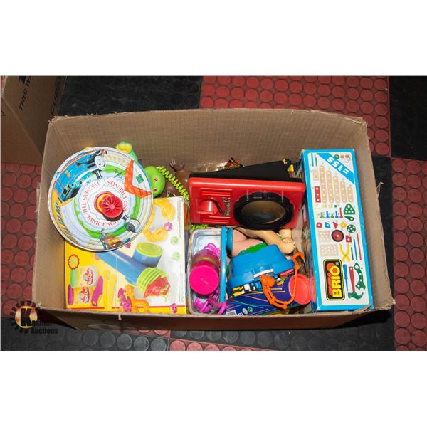 VINTAGE TOYS BOX LOT ASSORTED