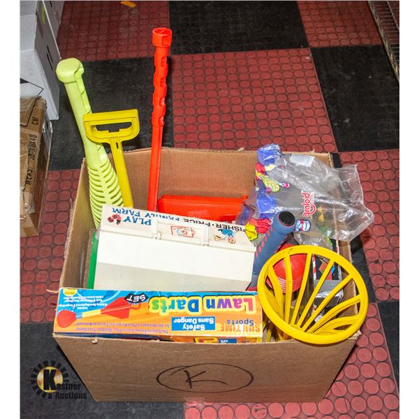 VINTAGE TOYS BOX LOT ASSORTED