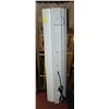 FLUORESCENT LIGHT BALLAST W/BULBS- 48" X 11"