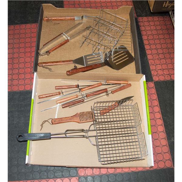 BARBQUE SET RED WOOD KBOBS RIB RACK GRILL