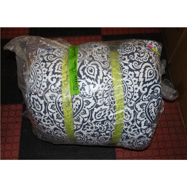 QUEEN DOWN FILLED COMFORTER